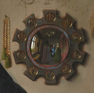 Detalle de la firma, el espejo y el rosario