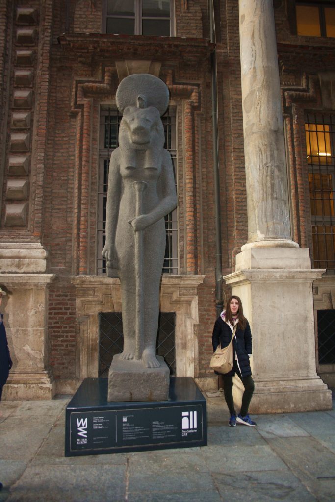 Sofía Muñoz en el Museo Egipcio de Turín Museo Egipcio de Turín
