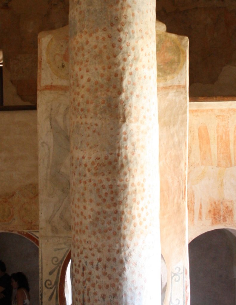 Lebreles Rampantes Ermita San Baudelio de Berlanga Foto: Sofía Muñoz