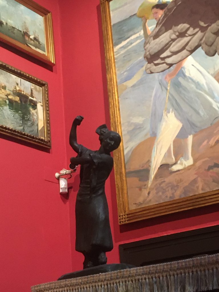 Sevillana bailando (1915) Bronce. Firmada en el lateral izquierdo de la base, inciso ¨Helena Sorolla" 8museo Sorolla ( Foto: Sofia Muñoz)